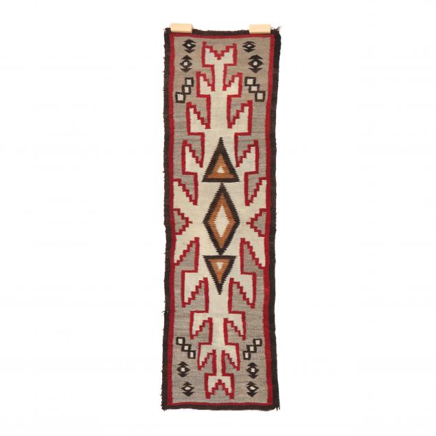 NAVAJO RUG Gray field with central 2c5380