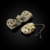 TWO JADE ORNAMENTS
MING TO QING DYNASTY,