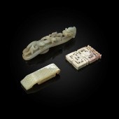 GROUP OF THREE JADE PIECES
MING TO QING