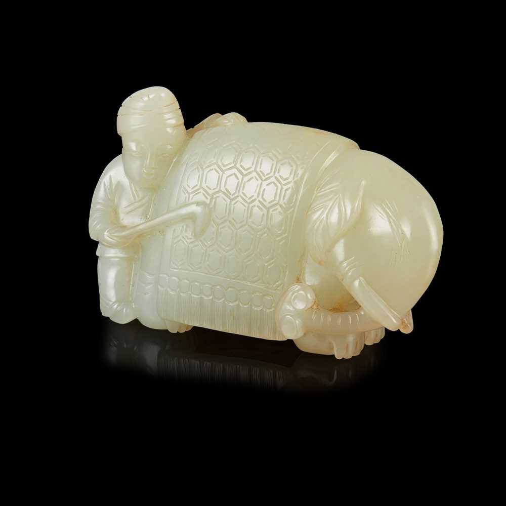 PALE CELADON JADE CARVING OF A 2cb54f