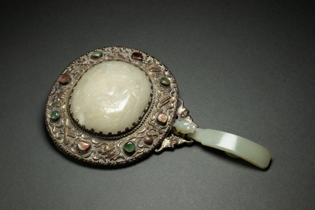 CHINESE SILVER MOUNTED WHITE JADE 2d13ba