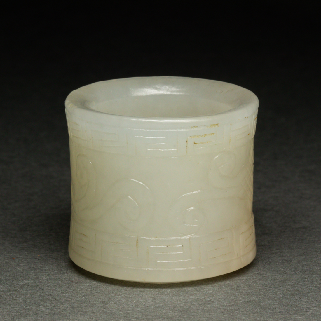 CHINESE WHITE JADE ARCHER S RING 2d13e9