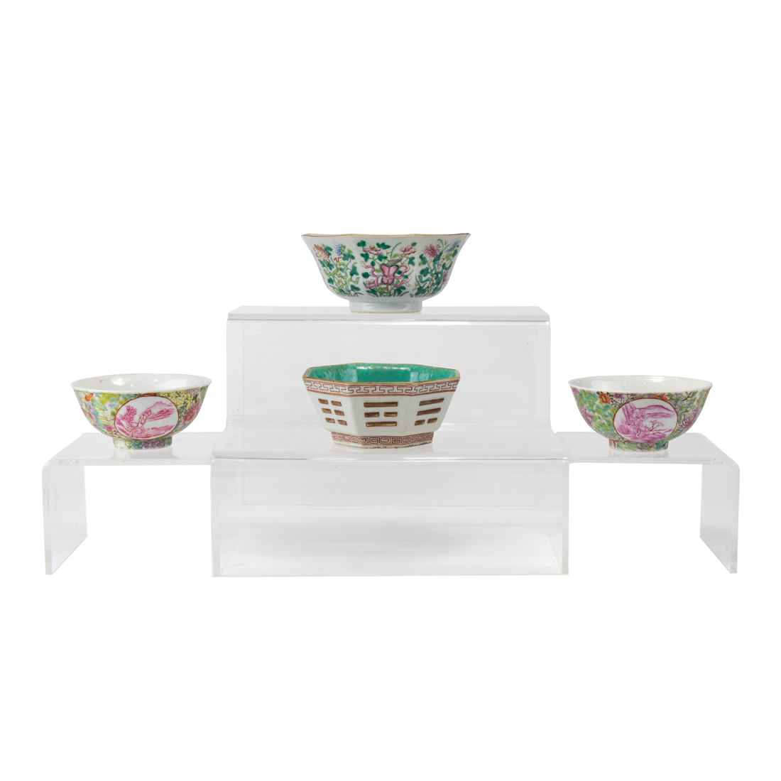 (LOT OF 4) CHINESE FAMILLE ROSE BOWLS (lot