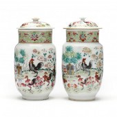 A PAIR OF CHINESE PORCELAIN COVERED