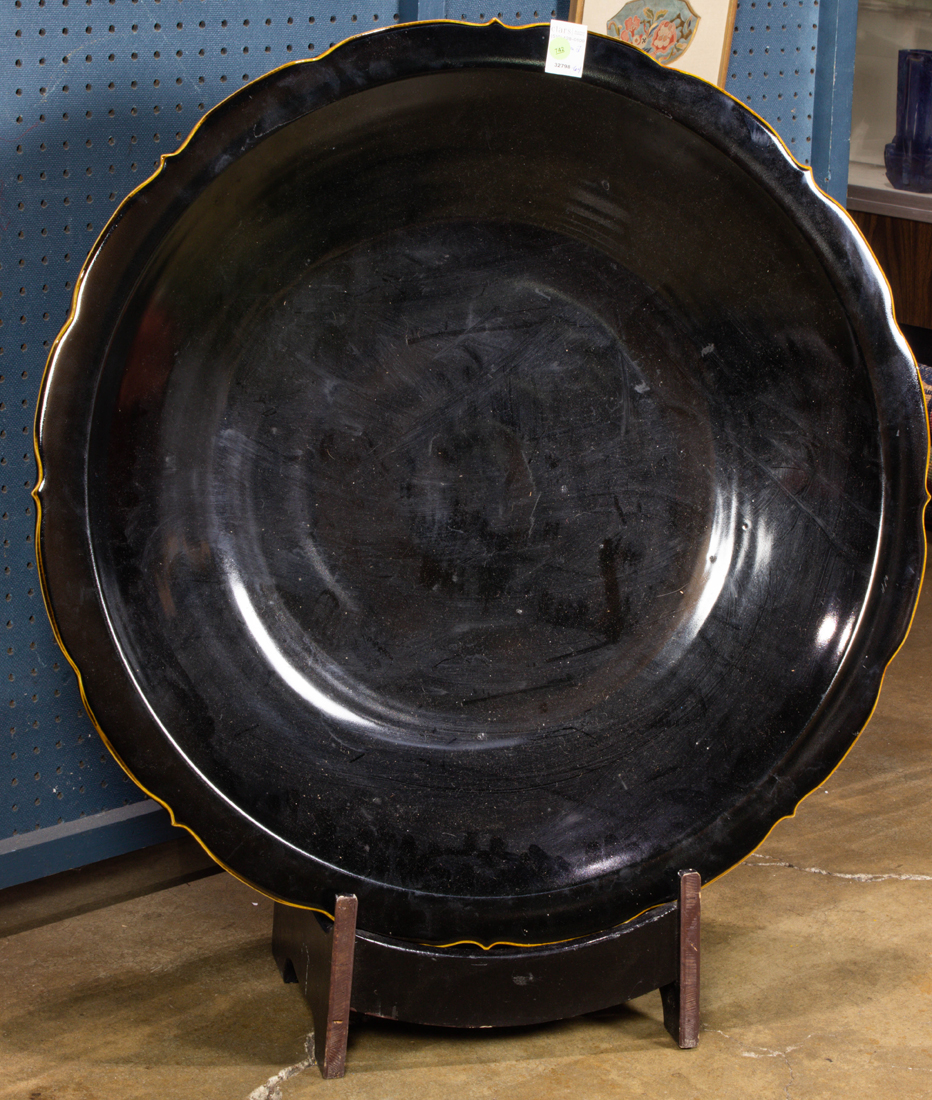 CHINESE MIRROR BLACK GLAZED CHARGER 2d0ffe