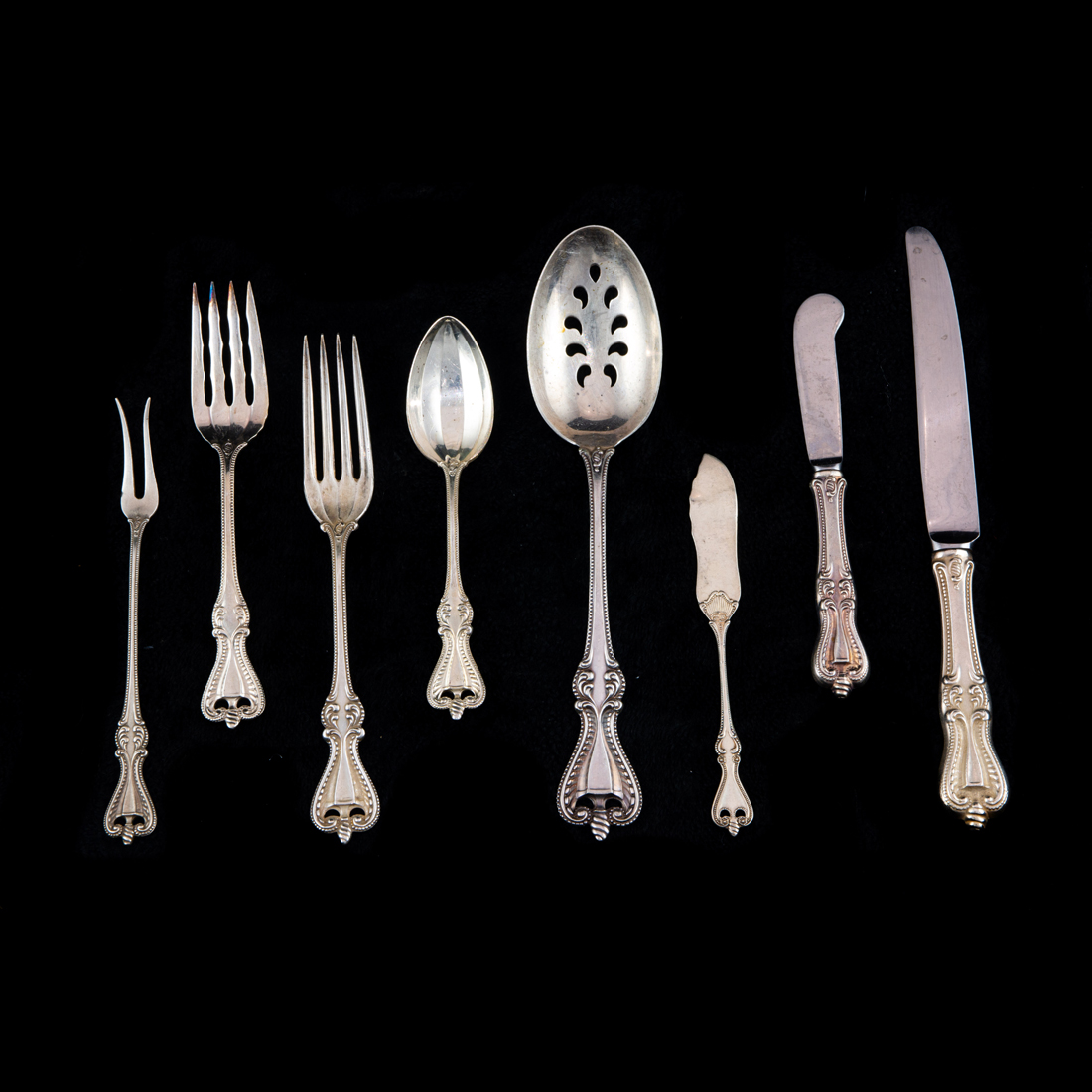 A 47 PC TOWLE CANDLELIGHT STERLING 2d1184