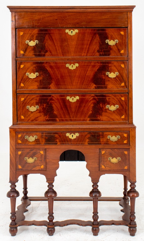 AMERICAN WILLIAM MARY STYLE CHEST 2d1201