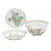 (LOT OF 3) CHINESE FAMILLE ROSE WARES