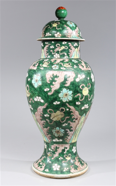 Chinese Famille Verte glazed enameled 2d62c1