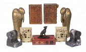 BOOKEND LOT 4 Pairs of Bookends  2d675c