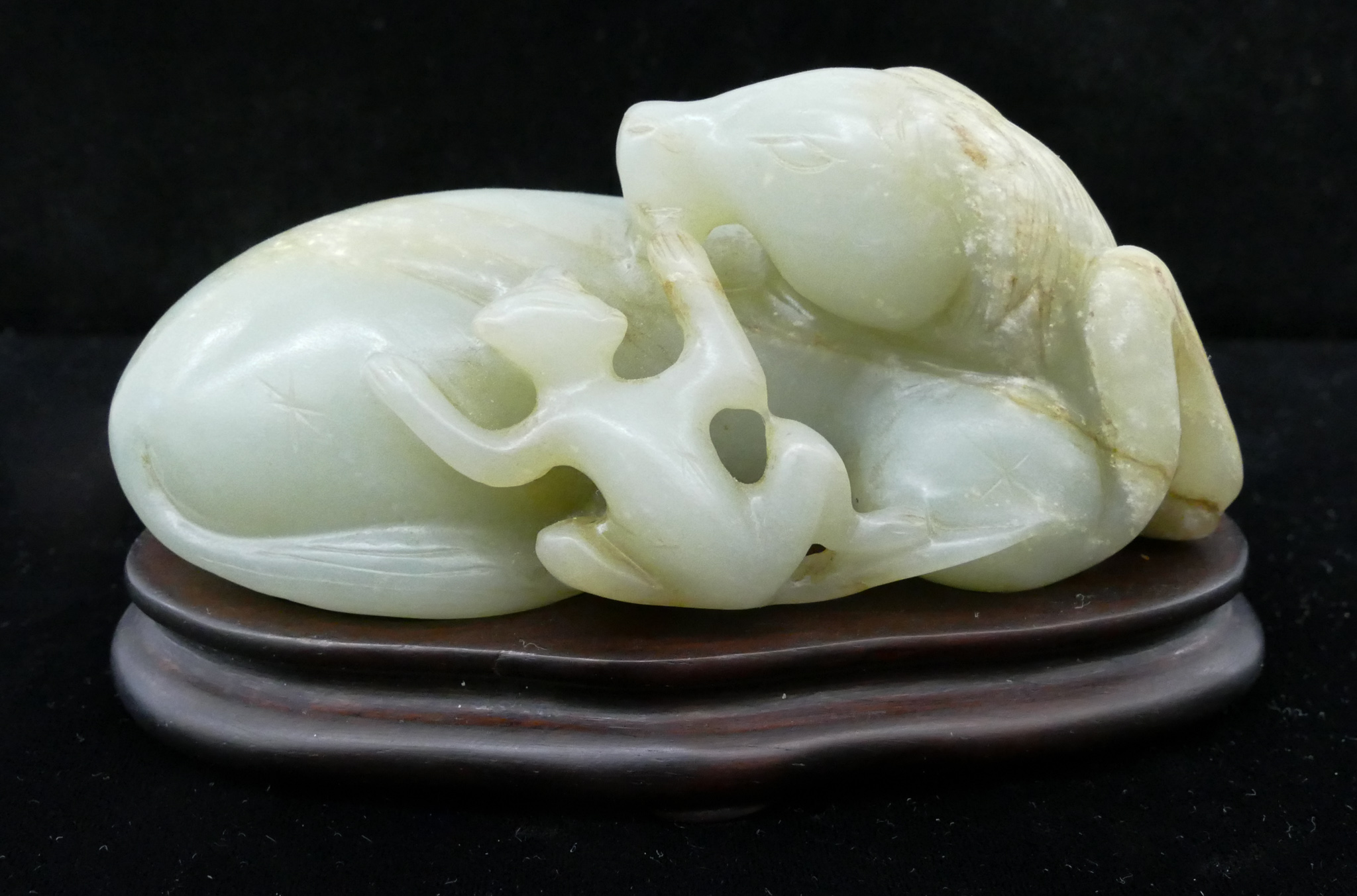 Chinese Jade Recumbent Horse on 2d75a7