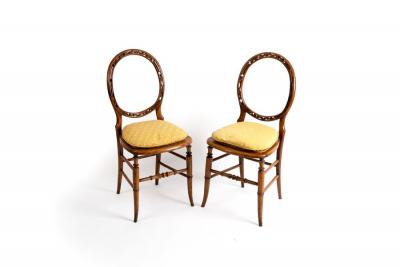 A pair of Victorian beechwood chairs 2dc585