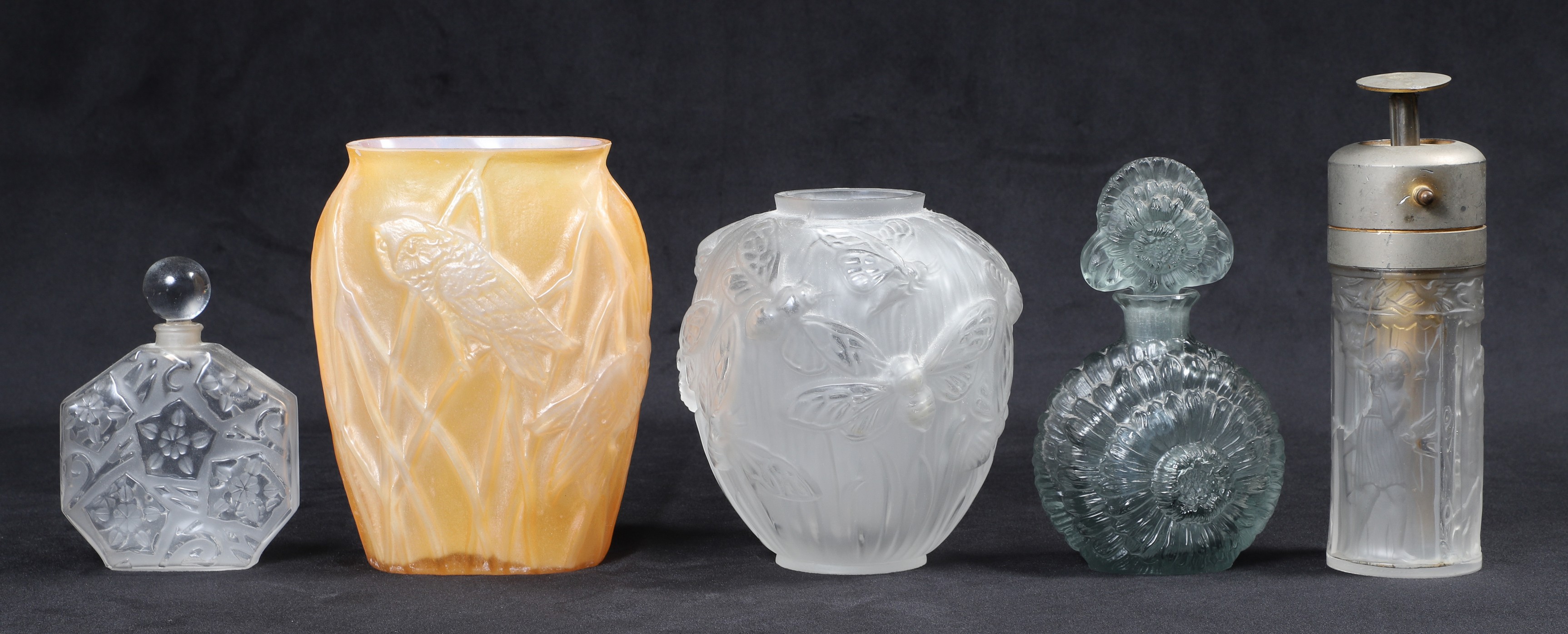  5 Art Deco vases and scent bottles 2e07ac