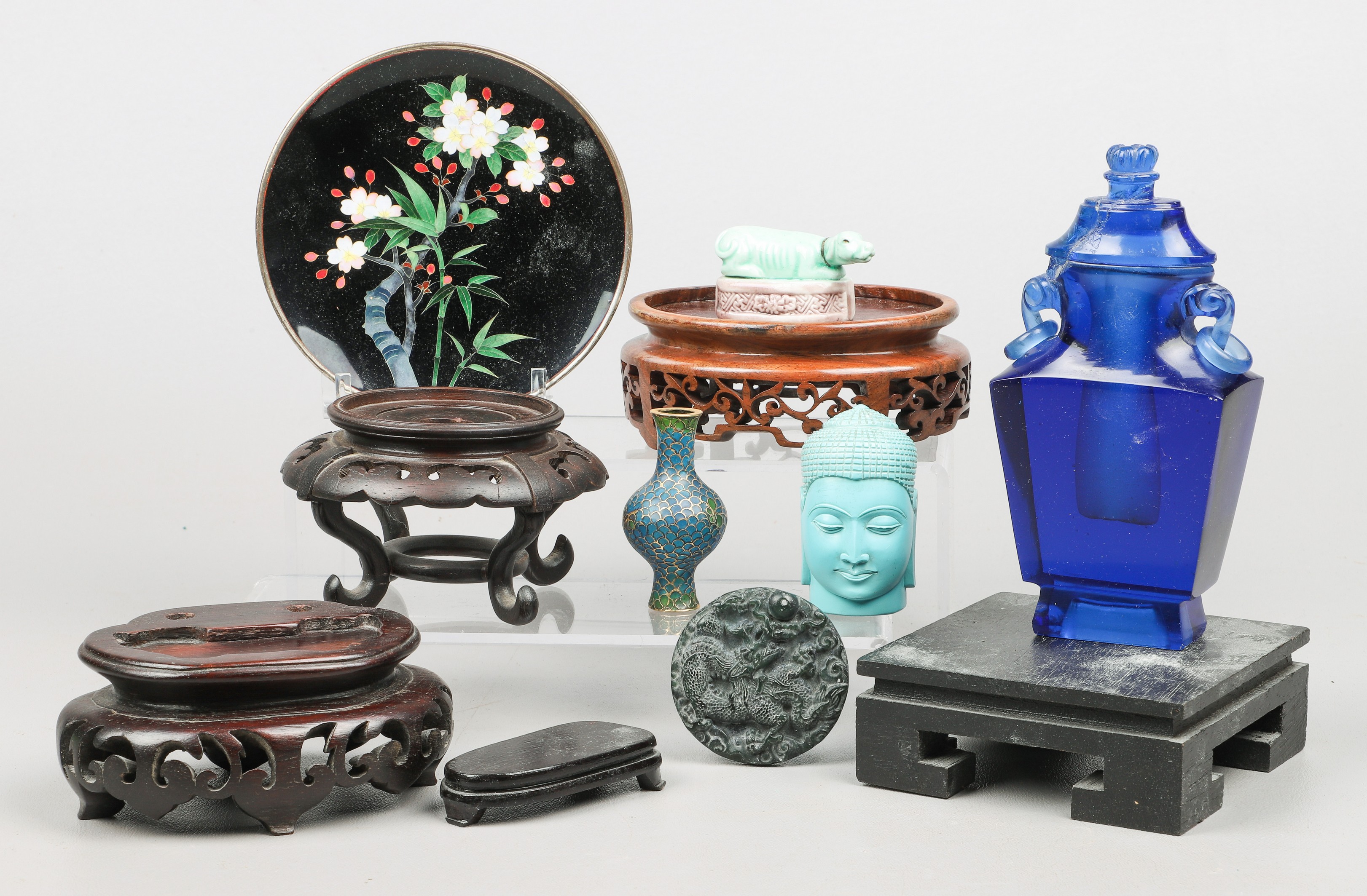 11 Asian items c o Chinese blue 2e08a5