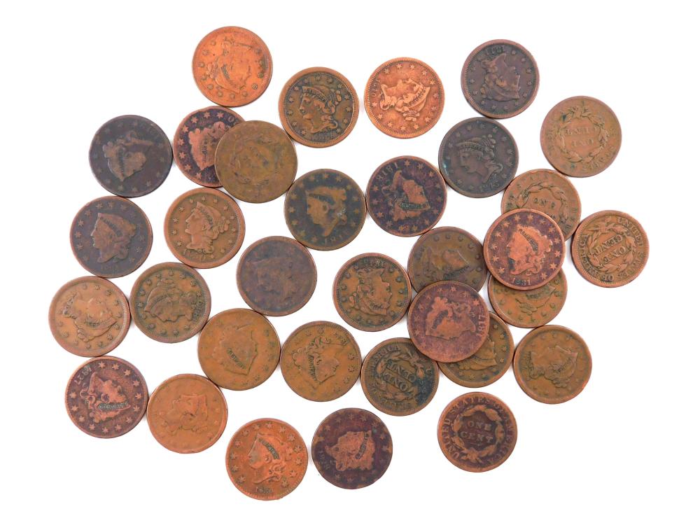 COINS LOT OF THIRTY THREE LARGE 2e27e4