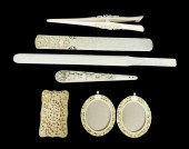 ASIAN CARVED IVORY AND BONE ACCESSORIES  2e2cd7