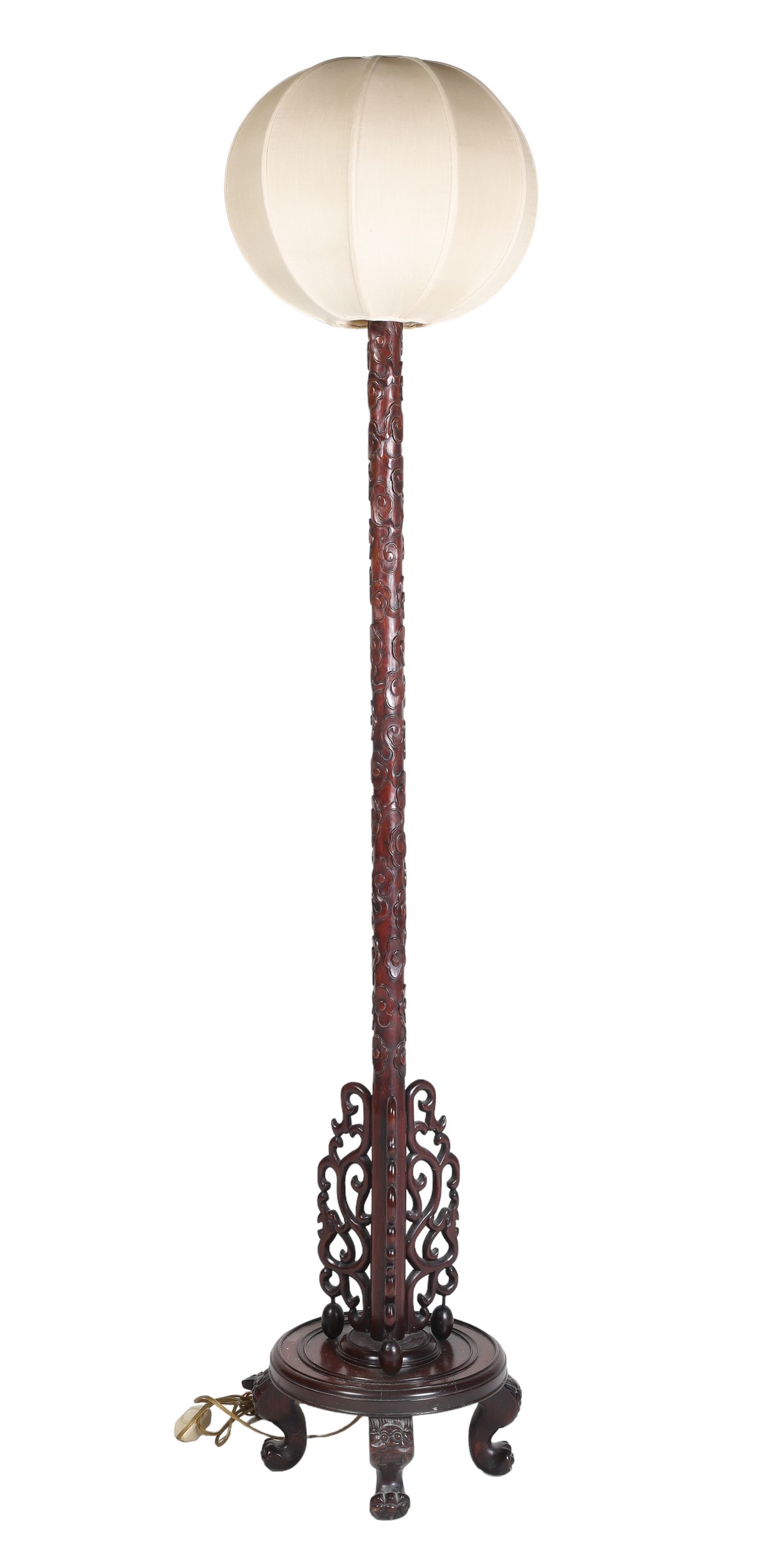 Chinese carved elmwood floor lamp  2e1681