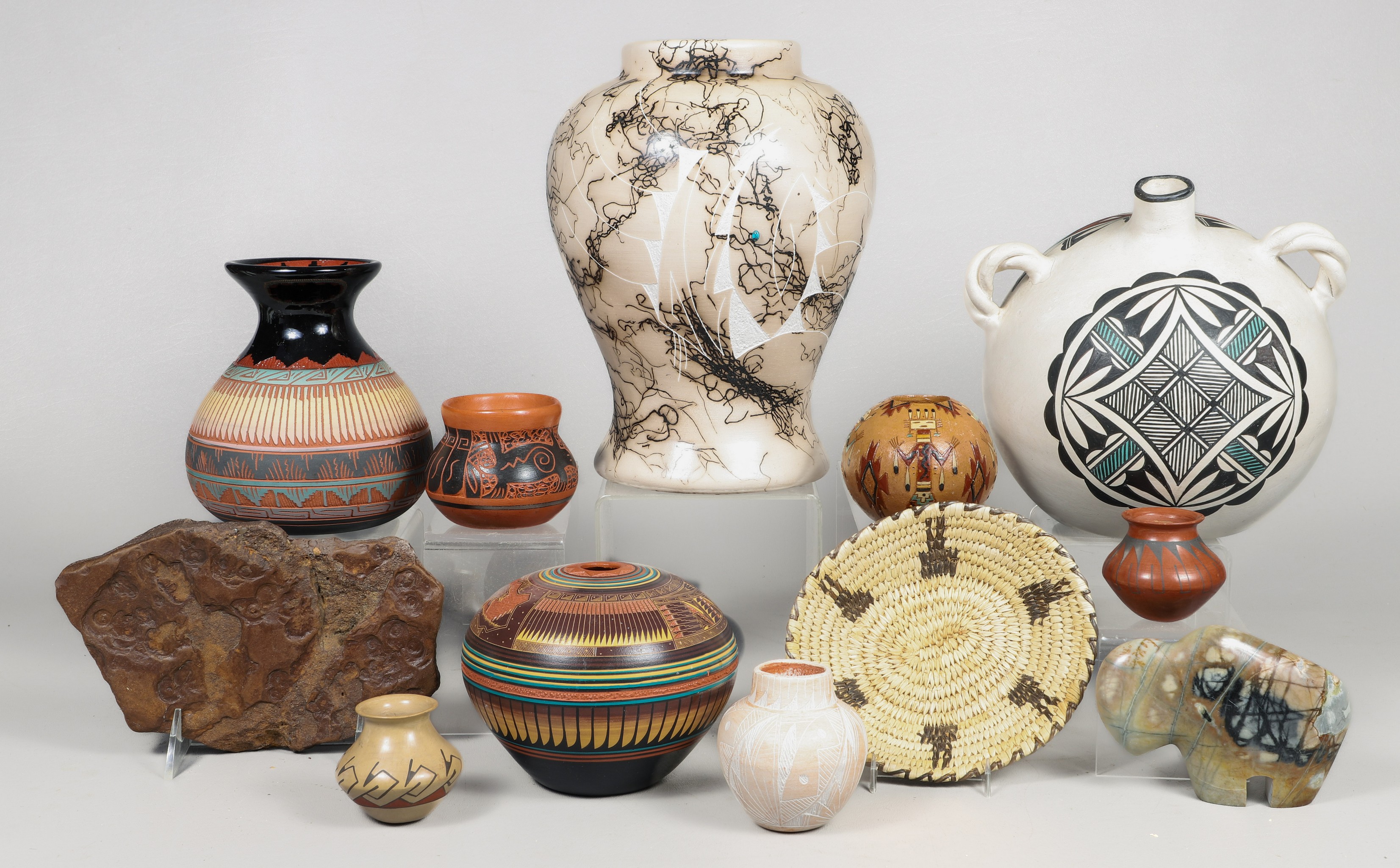  12 Native American pottery pieces 2e1760