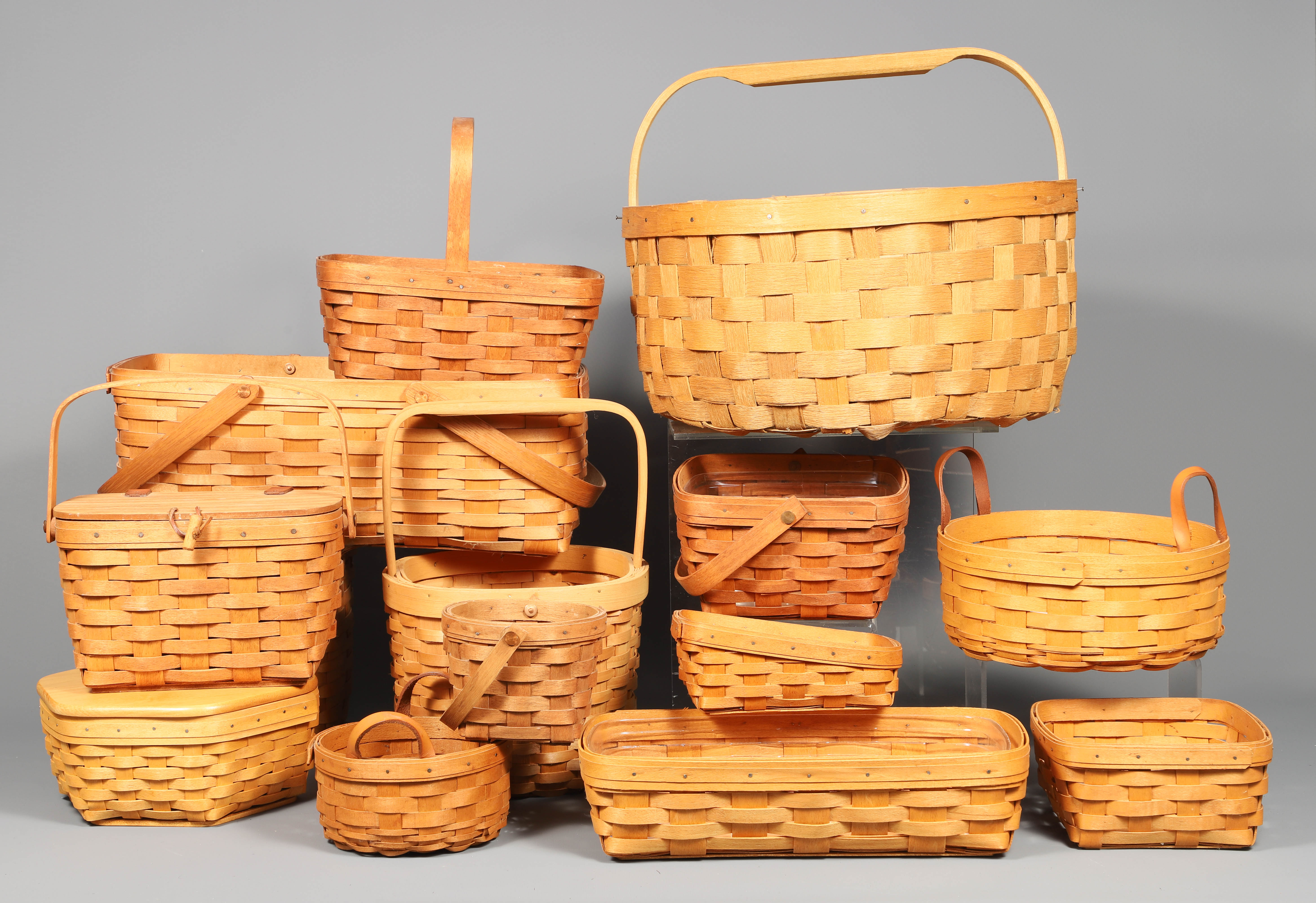  13 Baskets including Longaberger 2e1ef0