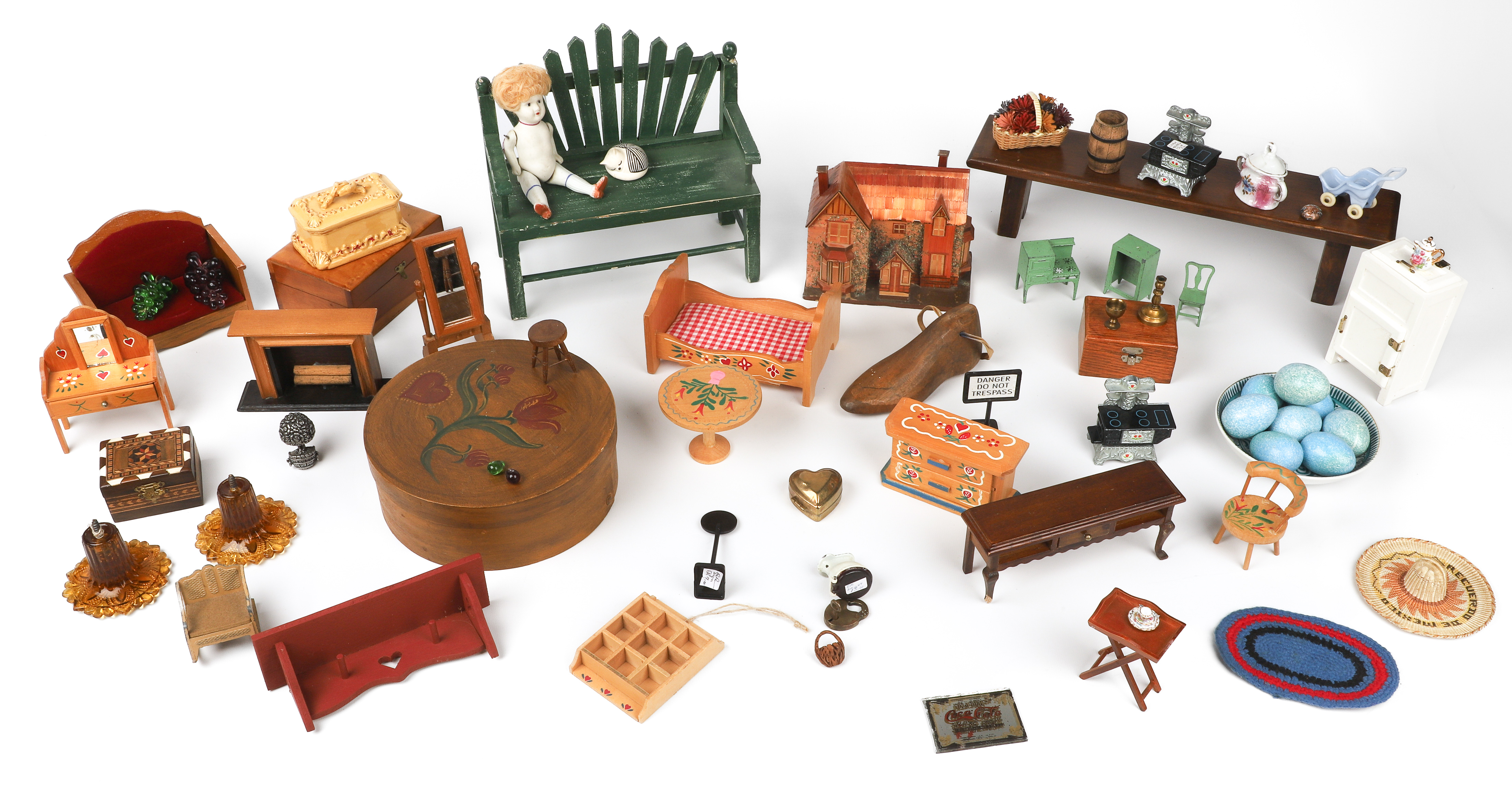 Dolls Doll furniture miniatures 2e2444