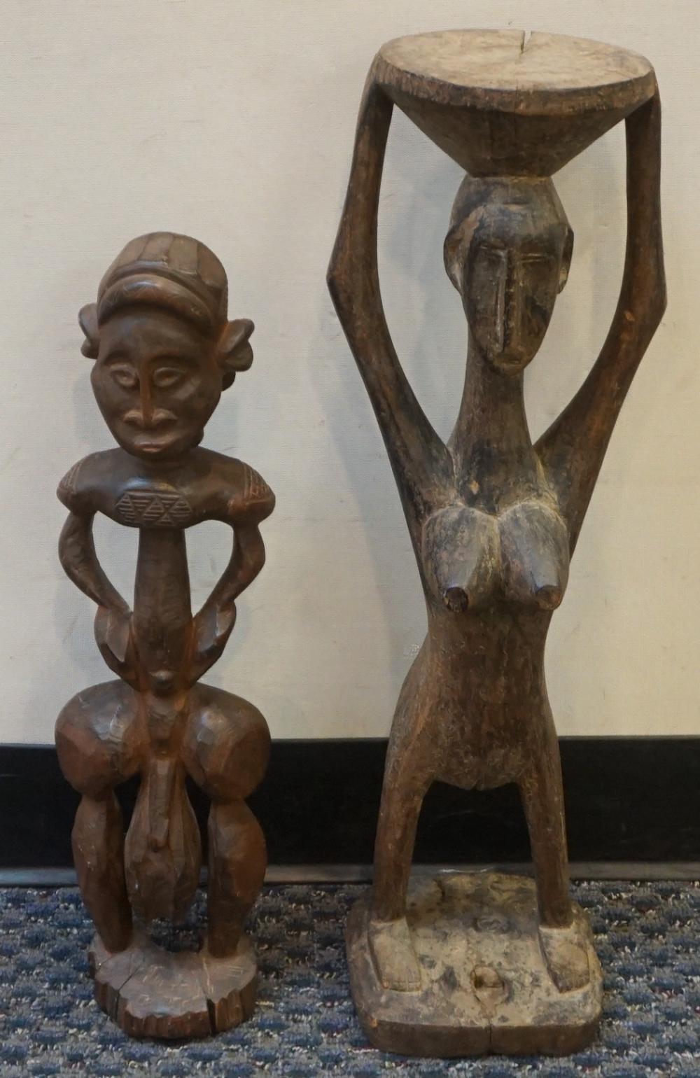 TWO AFRICAN CARVED WOOD FIGURES 2e4e1e