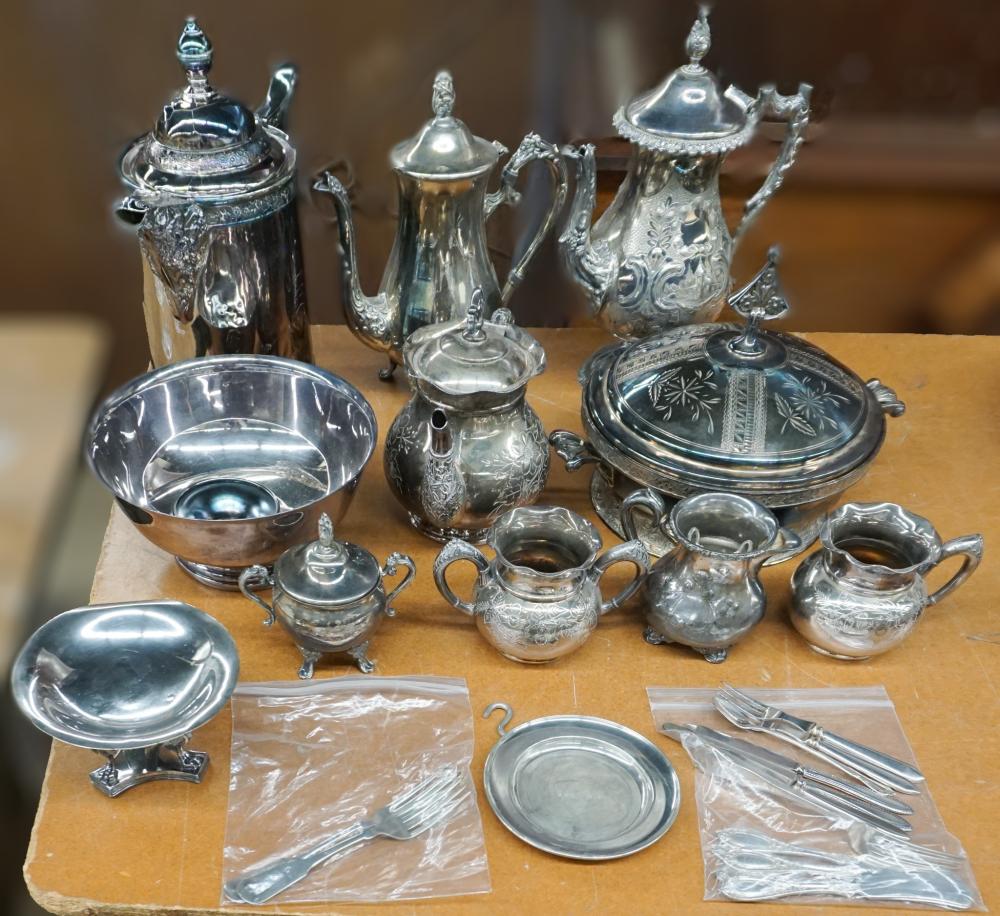 COLLECTION OF SILVER PLATED AND 2e5321