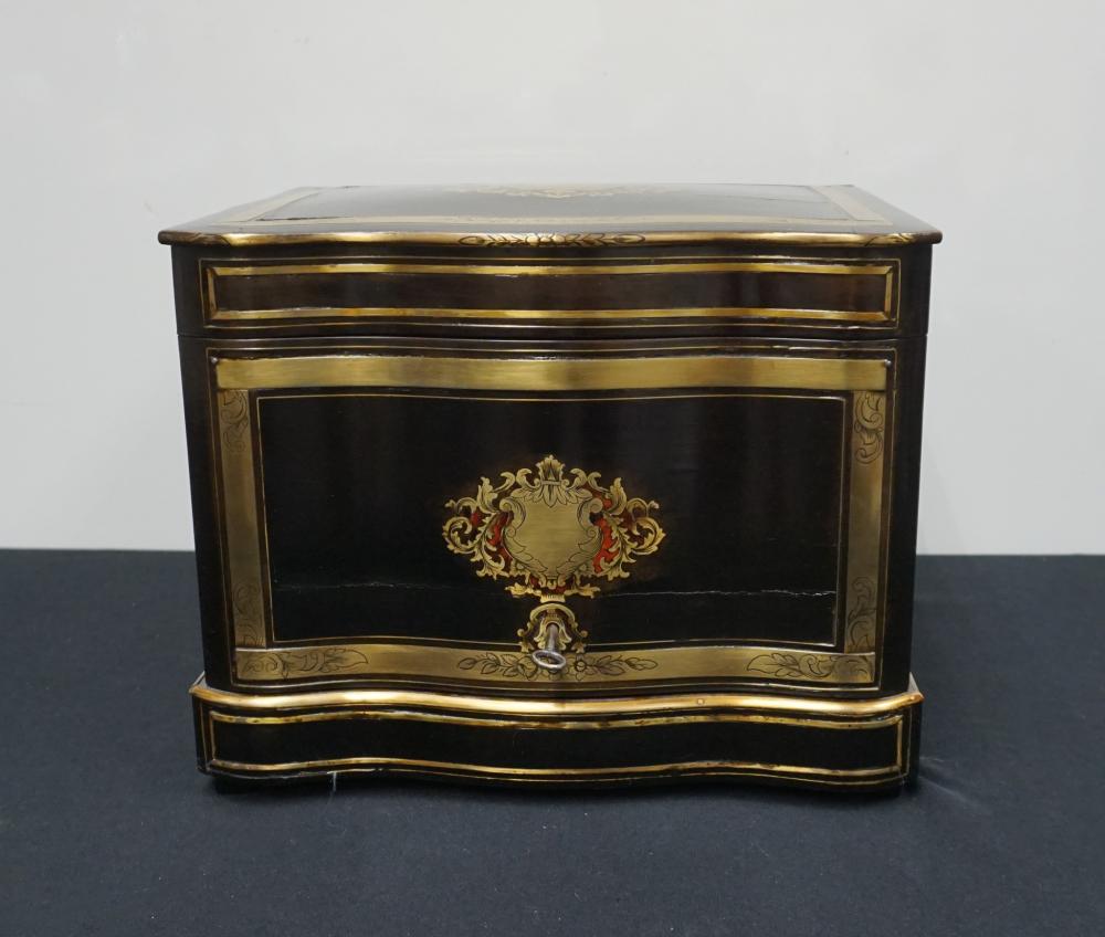 NAPOLEON III BOULLE AND BRASS INLAID 2e56f9