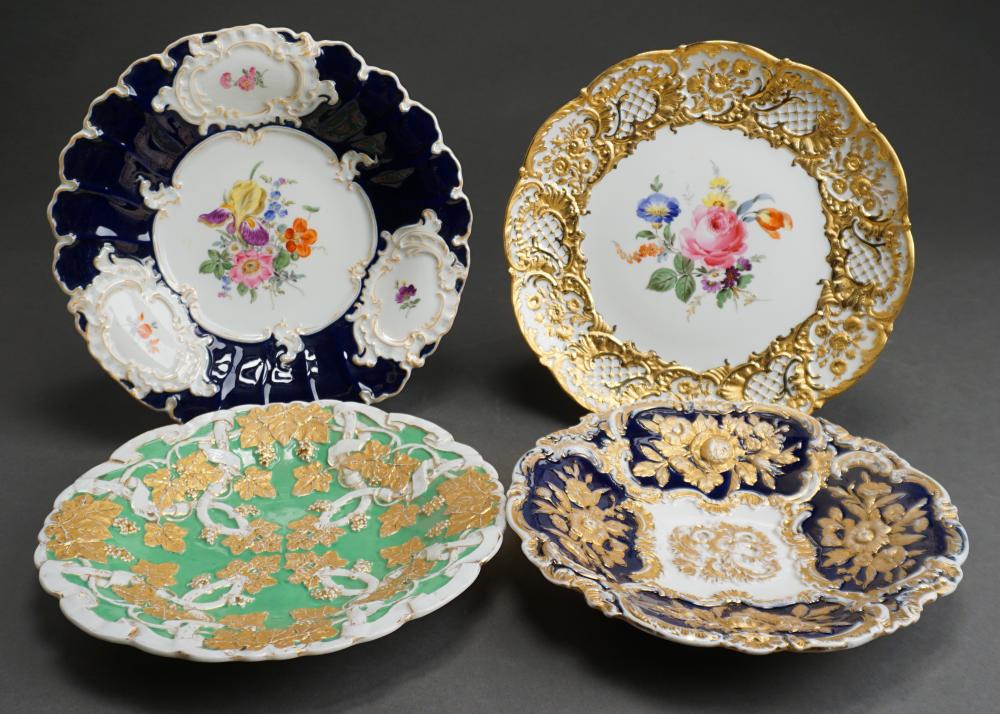 FOUR MEISSEN CHARGERS AND DISHES 2e477b