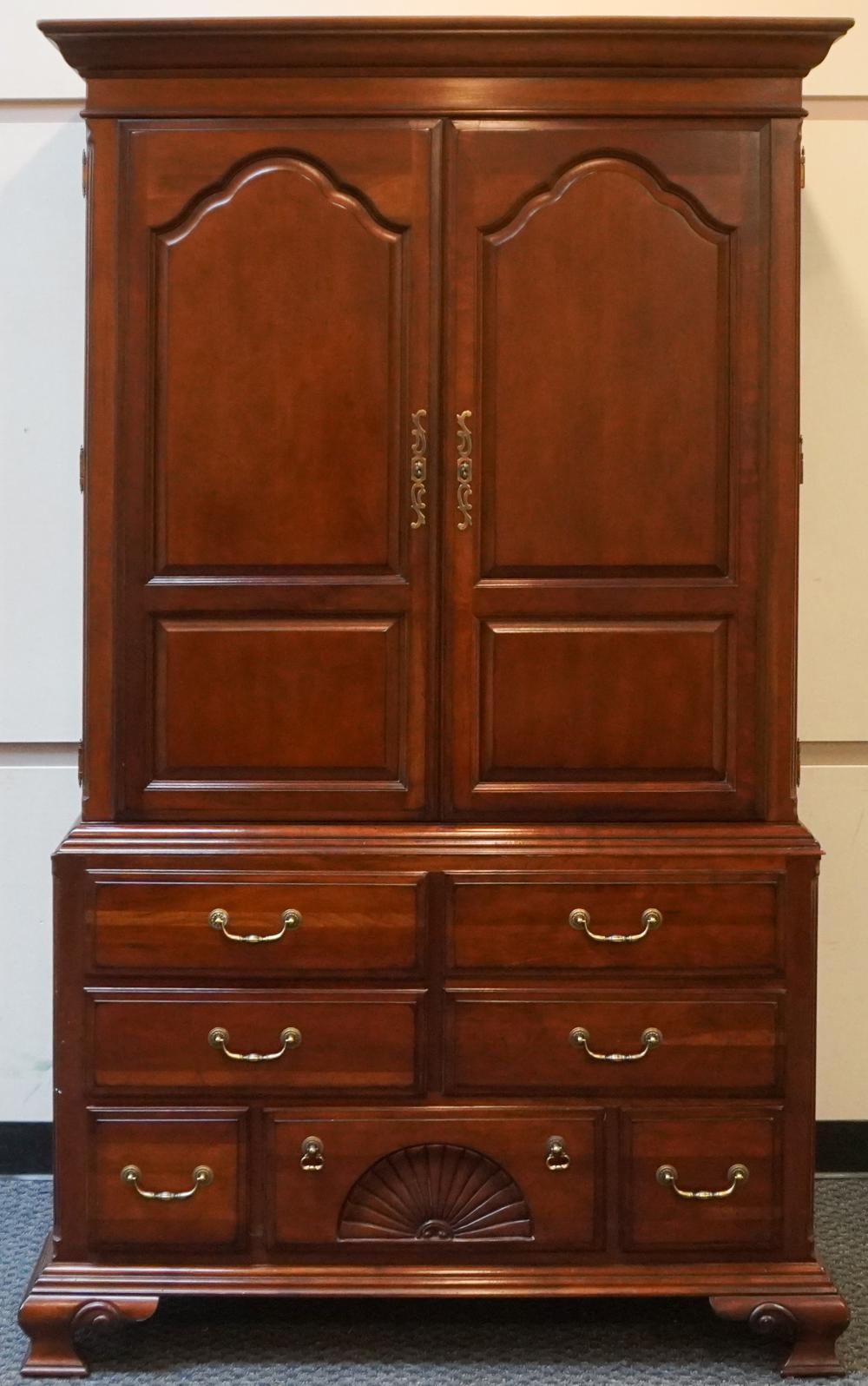 DREXEL HERITAGE CHIPPENDALE STYLE 2e7496