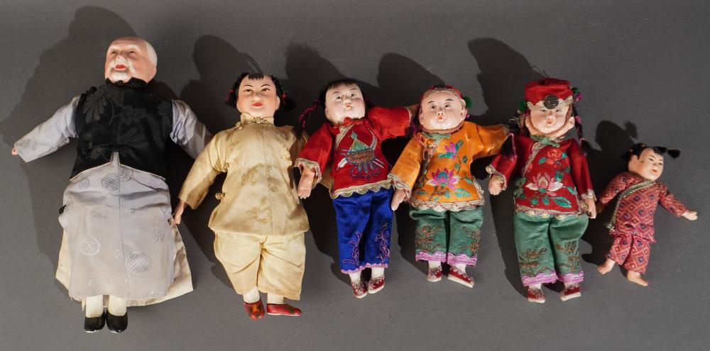 GROUP OF CHINESE DOLLSGroup of 2e7946