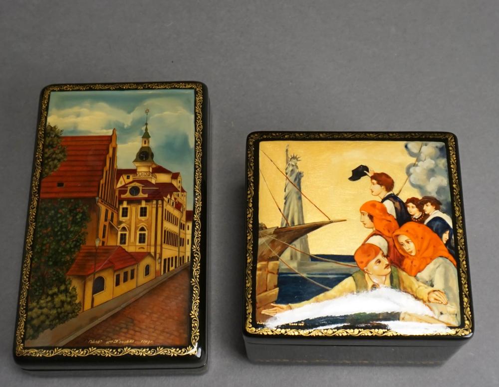 TWO RUSSIAN PAINTED LACQUER BOXES  2e6655