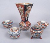Large japanese imari vase and four 4a3e3
