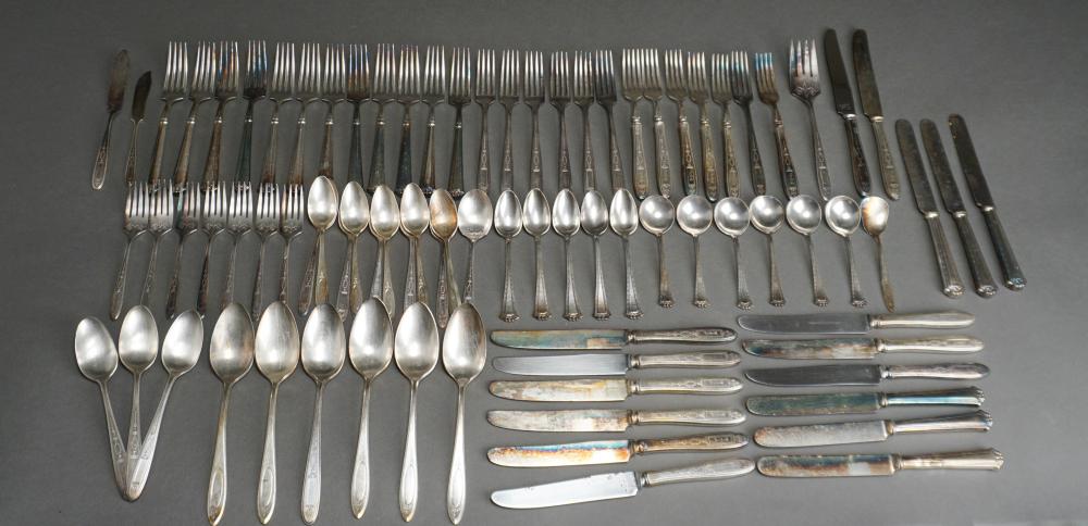 COLLECTION OF ASSORTED SILVERPLATE 2e6799