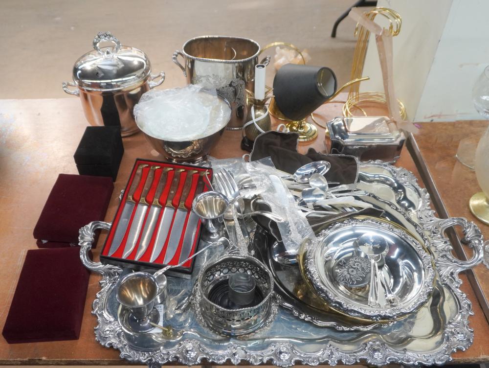 COLLECTION OF MOSTLY SILVERPLATE 2e6d97