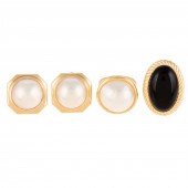 A PAIR OF MABE PEARL EARRINGS  2ea6ab