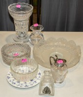 SEVEN PIECES OF ASSORTED GLASS 2ea821