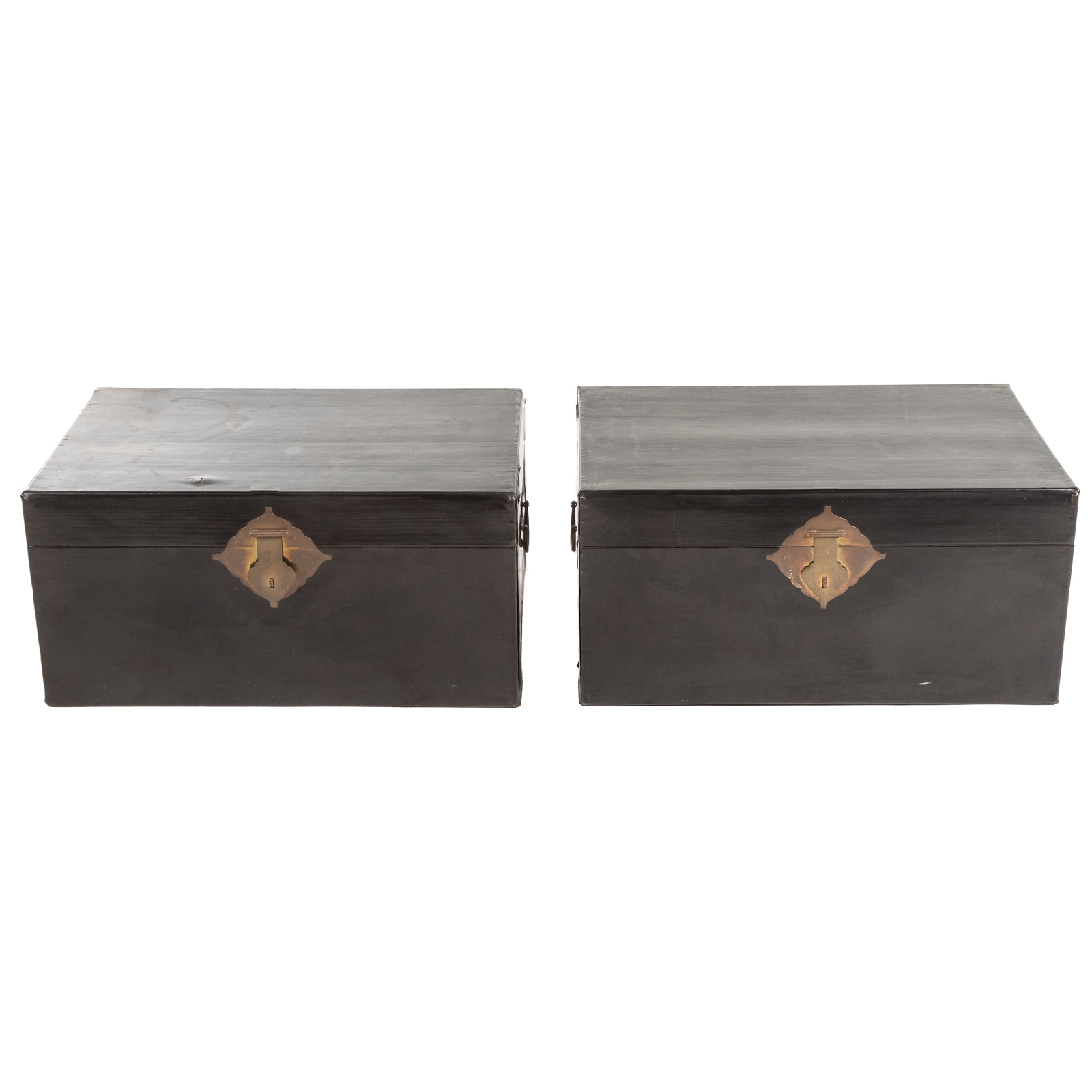 A PAIR OF ASIAN LACQUER TRUNKS 2eaea6