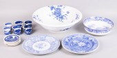 COLLECTION OF BLUE AND WHITE PORCELAIN