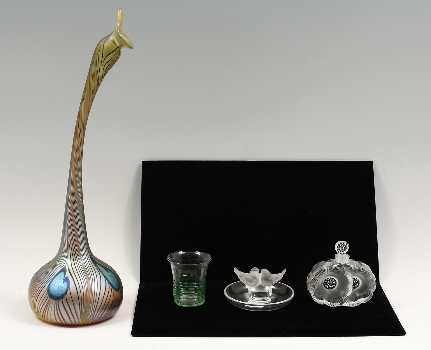 4 PC ART GLASS COLLECTION INCLUDING 2ecb0a