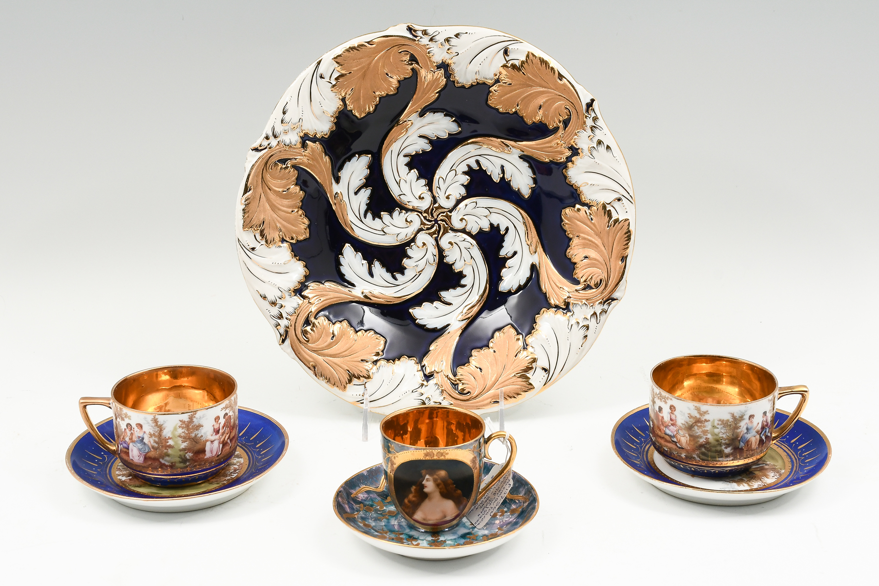 MEISSEN CHARGER AND 3 HIGHLY ORNATE 2ecf5a