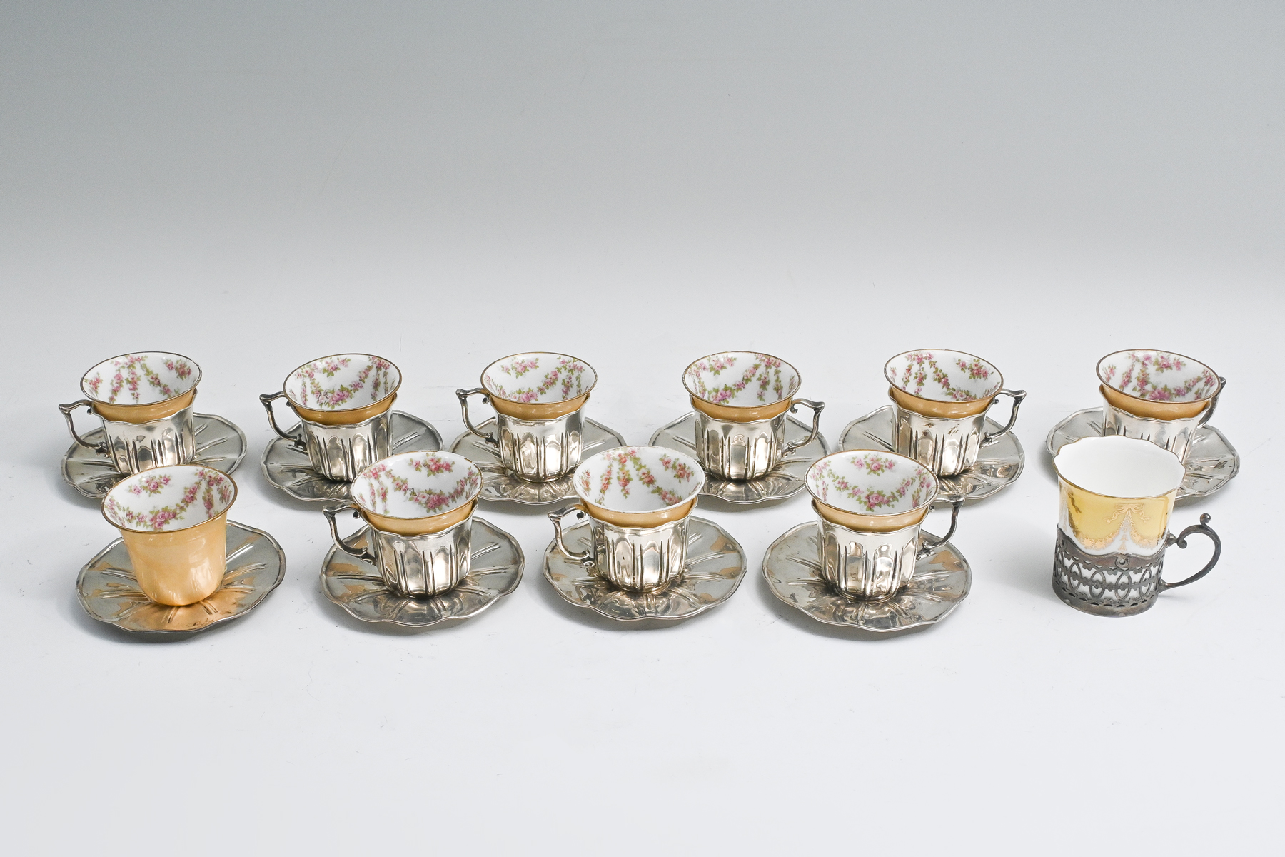 11 PC STERLING CUP HOLDERS WITH 2ed2db