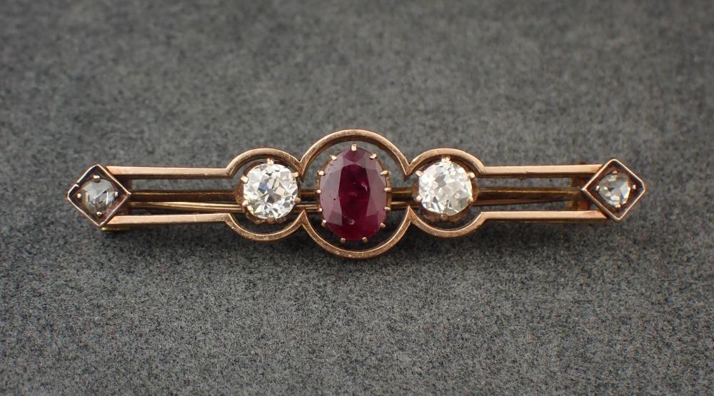 ANTIQUE RUBY AND DIAMOND BAR PINANTIQUE 2ed7af