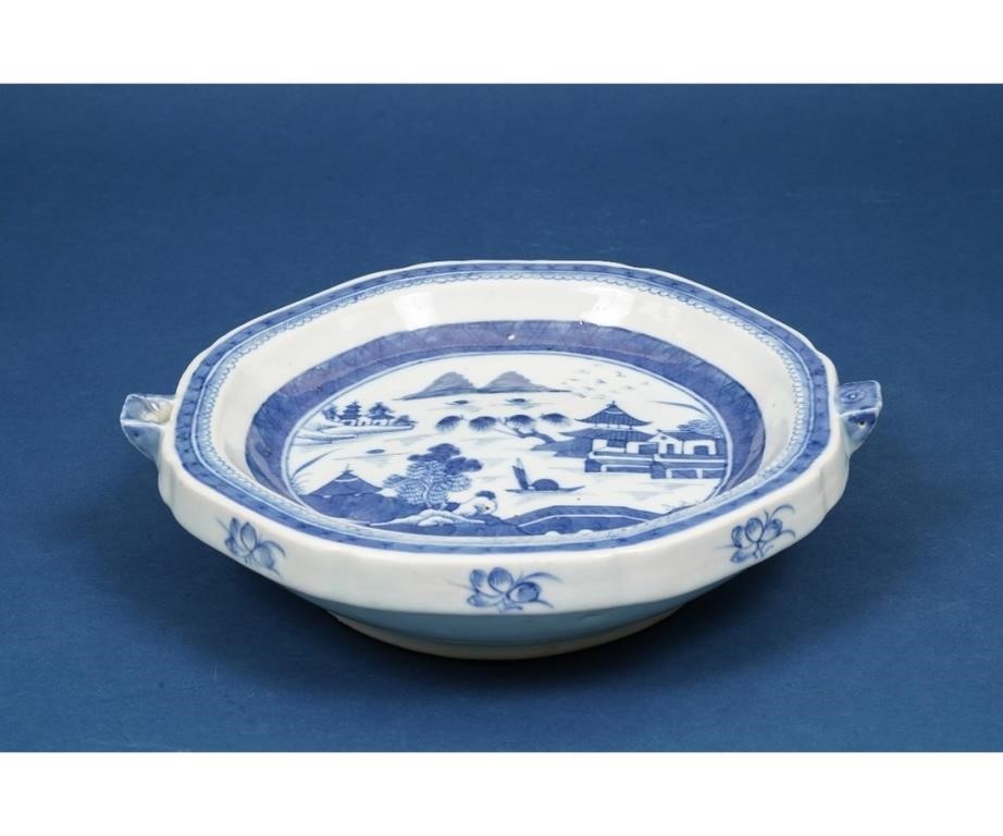 Chinese blue and white porcelain 2eb722