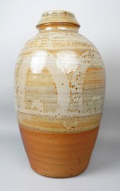 RAY FINCH FOR WINCHCOMBE POTTERY STONEWARE