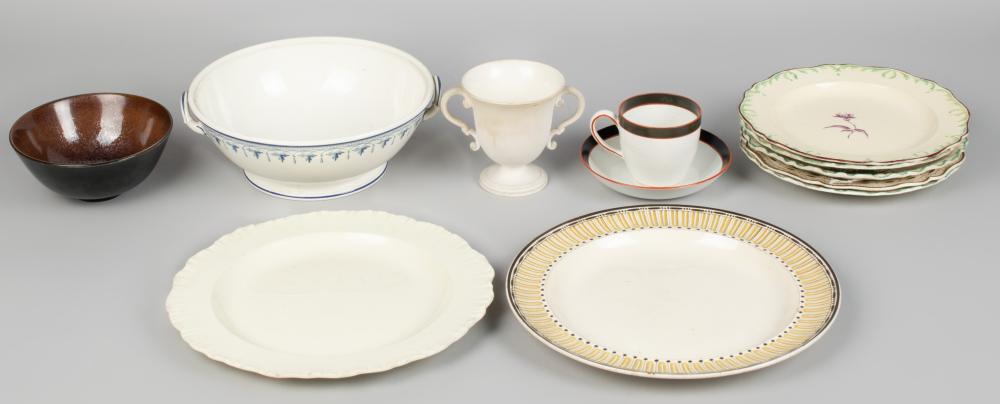 COLLECTION OF WEDGWOOD TABLEWARES 2ebe4a