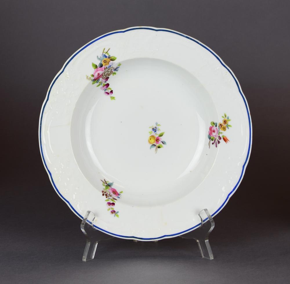 SET OF ENGLISH DINNER PLATES AND 2ebf2d