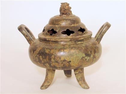Chinese bronze and gilt inlaid covered tripod