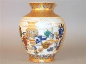 Exceptional Japanese earthenware 4b318