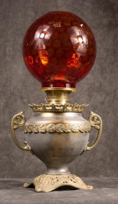 A VICTORIAN KEROSENE TABLE LAMPA VICTORIAN