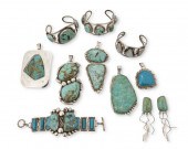 A LARGE GROUP OF SOUTHWEST JEWELRY 2ee4b5